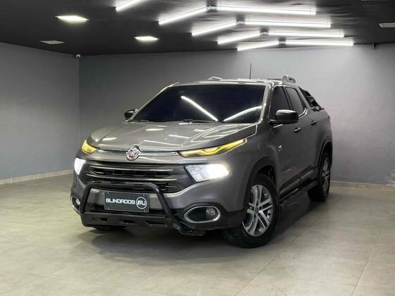 FIAT TORO 2.0 16V TURBO DIESEL FREEDOM 4WD AT9